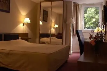 Hotel Arcantis Sevran