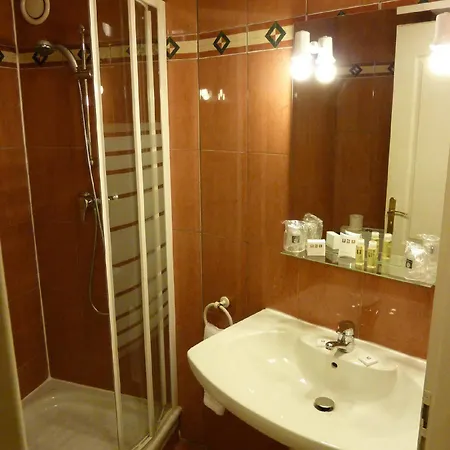 Hotel Arcantis 2*